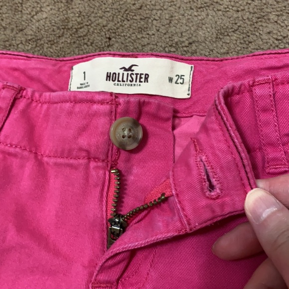 Hollister Hot Pink Shorts - Picture 4 of 10